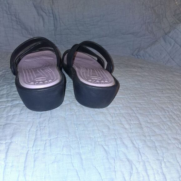 CROCS Women's Blue Gray Sandals Size 11W - Picture 4 of 9